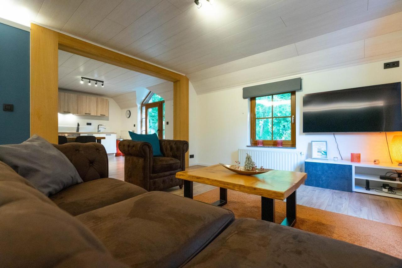 Bills Lodge, le plaisir de la rivière à 2 minutes du centre! La-Roche-en-Ardenne Extérieur photo