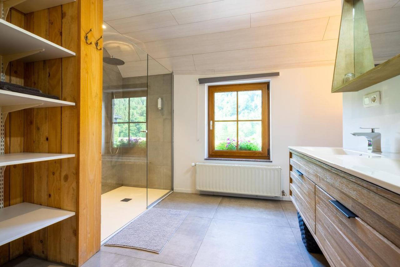 Bills Lodge, le plaisir de la rivière à 2 minutes du centre! La-Roche-en-Ardenne Extérieur photo